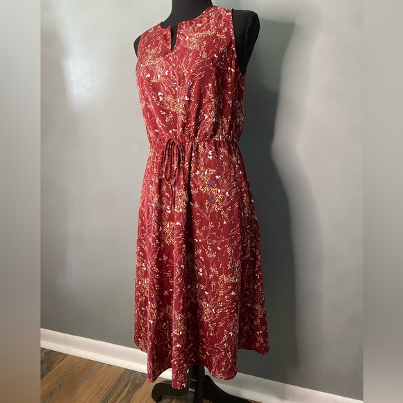 Allegra K NWT Tank Style MIDI Dress Red with Floral and Butterfly Design size S - Picture 4 of 14